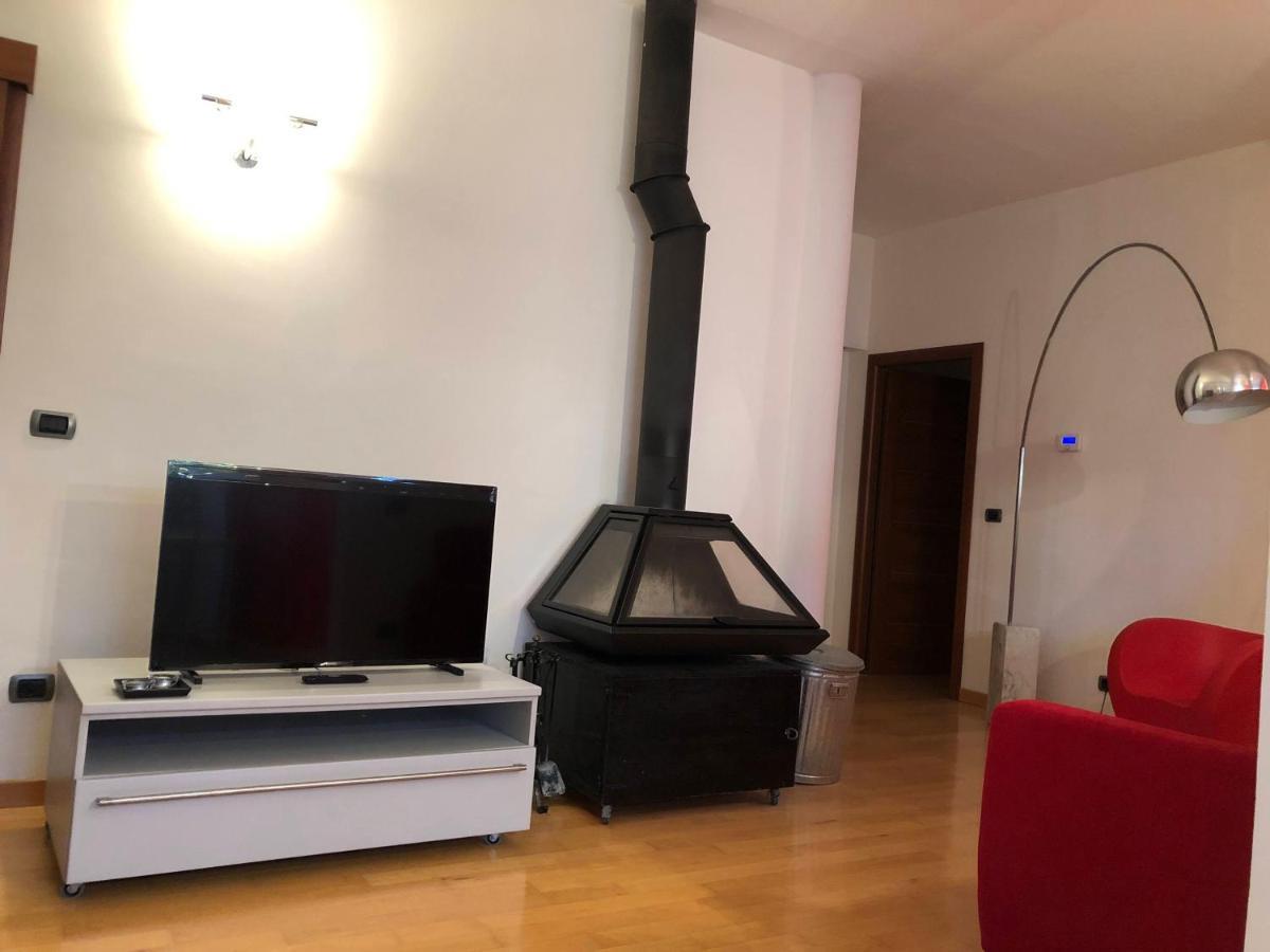 Appartamento A Casa Di Tamy 法布里亚诺 外观 照片
